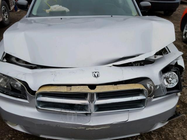 2B3KA33G98H242665 - 2008 DODGE CHARGER SX SILVER photo 7