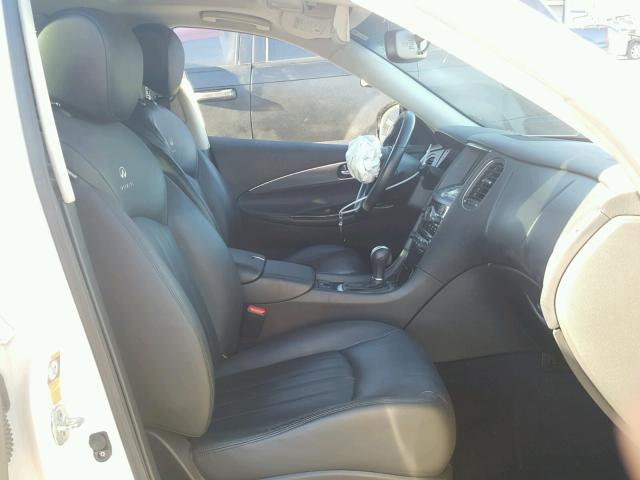 JNKAJ09F58M353331 - 2008 INFINITI EX35 BASE WHITE photo 5