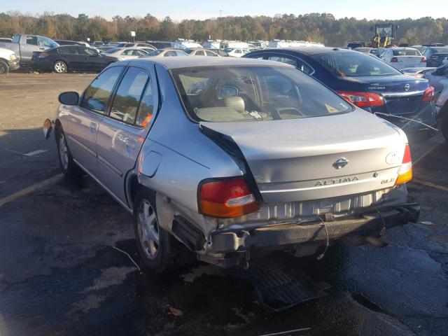 1N4DL01D7XC111718 - 1999 NISSAN ALTIMA XE SILVER photo 3