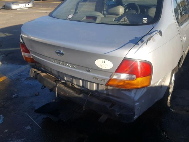 1N4DL01D7XC111718 - 1999 NISSAN ALTIMA XE SILVER photo 9