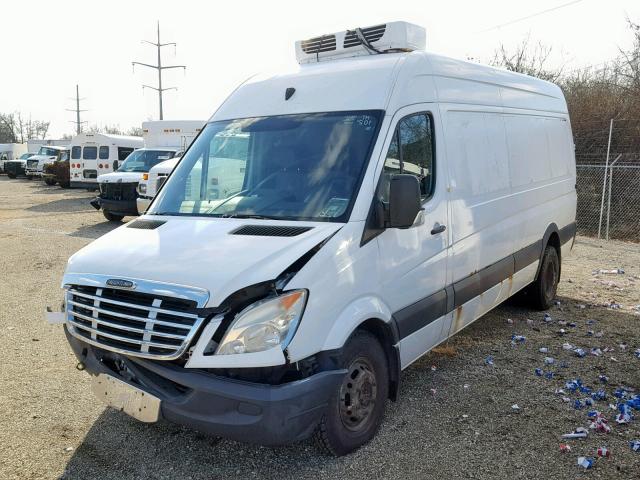 WDYPF145085249118 - 2008 FREIGHTLINER SPRINTER 3 WHITE photo 2