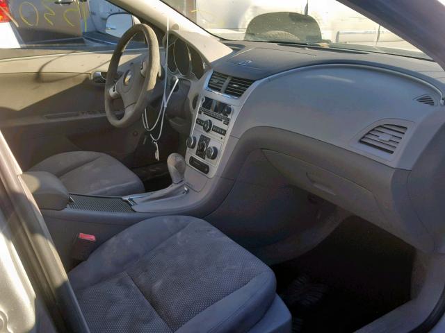 1G1ZC5EB1AF285739 - 2010 CHEVROLET MALIBU 1LT 银色 照片 5