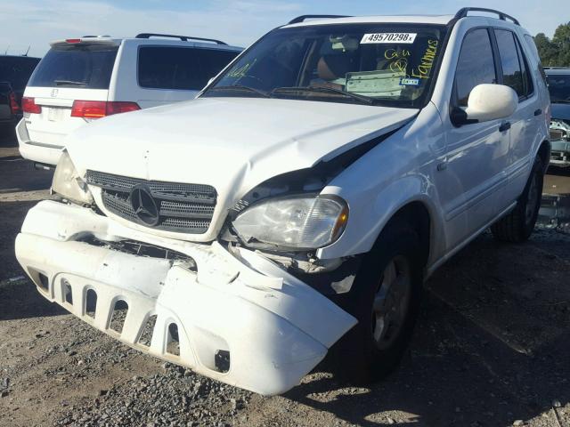 4JGAB54E41A234067 - 2001 MERCEDES-BENZ ML 320 WHITE photo 2