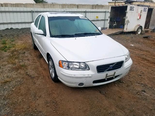 YV1RH592262522833 - 2006 VOLVO S60 2.5T WHITE photo 1