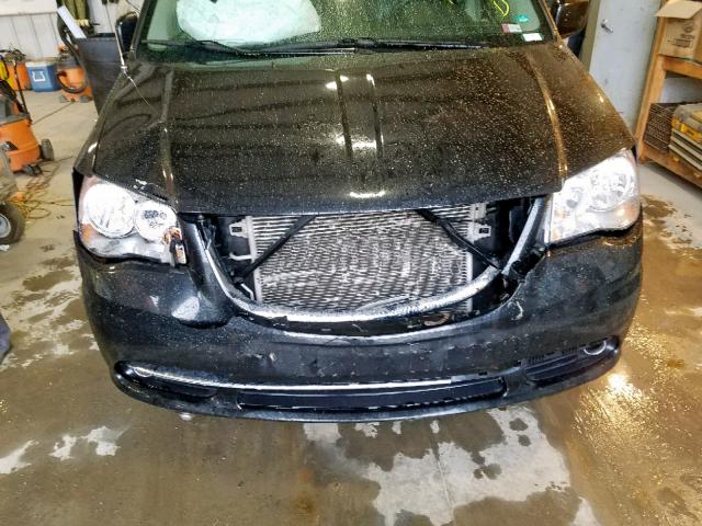 2C4RC1BG3FR725993 - 2015 CHRYSLER TOWN & COU BLACK photo 9