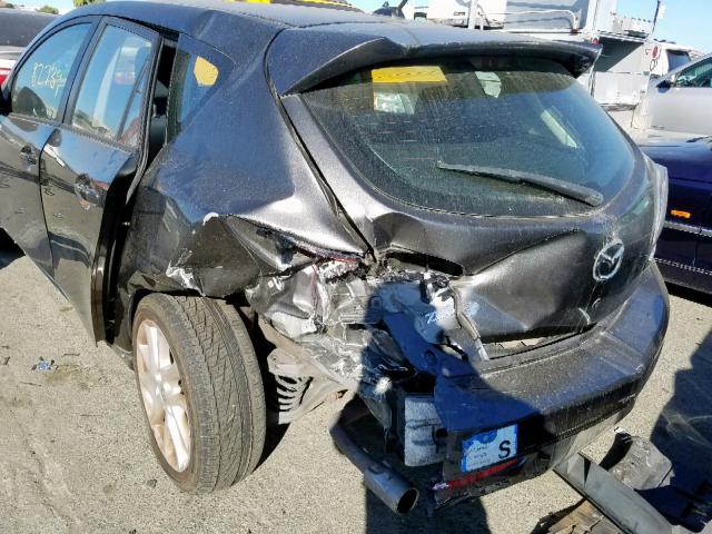 JM1BL1K6XB1425391 - 2011 MAZDA 3 S GRAY photo 9