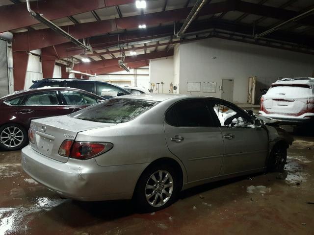 JTHBF30G825026694 - 2002 LEXUS ES 300 SILVER photo 4