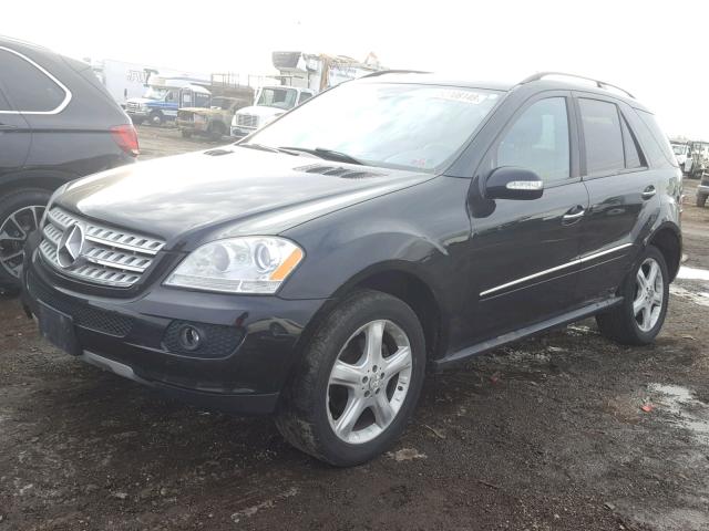 4JGBB22E88A302225 - 2008 MERCEDES-BENZ ML 320 CDI BLACK photo 2