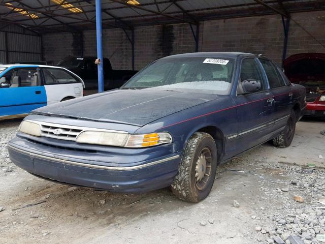 2FALP7463TX107135 - 1996 FORD CROWN VICT BLUE photo 2