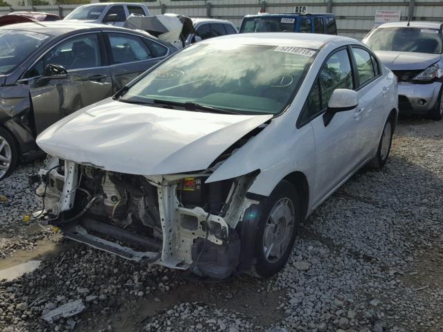 2HGFB2F67CH322924 - 2012 HONDA CIVIC HF WHITE photo 2