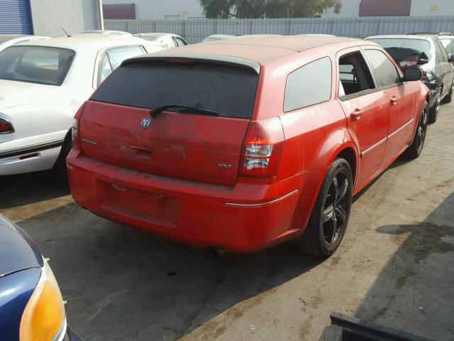 2D4FV47V67H666146 - 2007 DODGE MAGNUM SXT RED photo 4