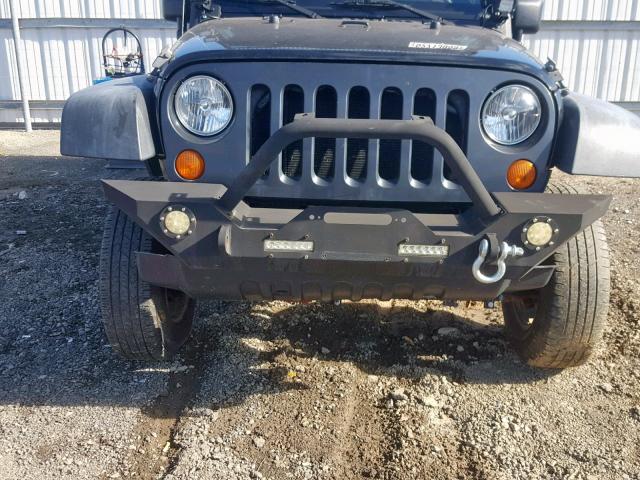 1J4GB39177L130625 - 2007 JEEP WRANGLER X BLACK photo 9