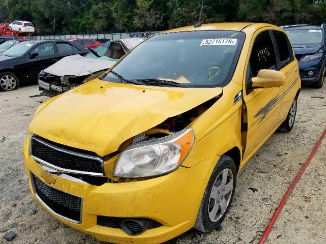 KL1TD6DE8AB128302 - 2010 CHEVROLET AVEO LS YELLOW photo 2