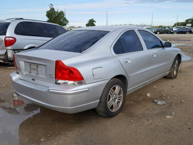 YV1RH592552456566 - 2005 VOLVO S60 2.5T SILVER photo 4