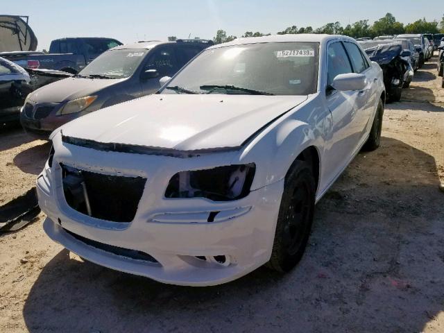 2C3CA4CG3BH611380 - 2011 CHRYSLER 300 WHITE photo 2