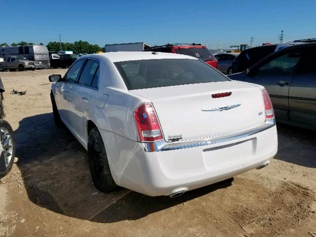 2C3CA4CG3BH611380 - 2011 CHRYSLER 300 WHITE photo 3