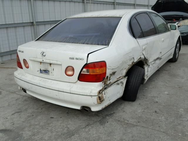 JT8BD68S2Y0090638 - 2000 LEXUS GS 300 WHITE photo 4