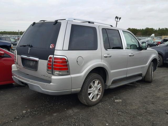 5LMEU88H23ZJ39736 - 2003 LINCOLN AVIATOR 银色 照片 4