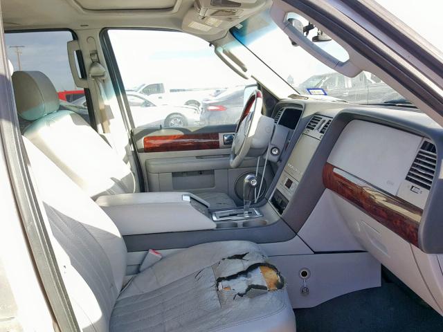 5LMFU275X6LJ01140 - 2006 LINCOLN NAVIGATOR SILVER photo 5