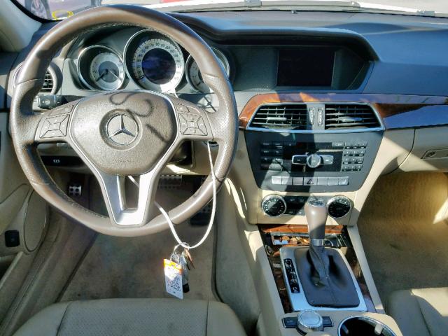 WDDGF4HBXDR269575 - 2013 MERCEDES-BENZ C 250 WHITE photo 9