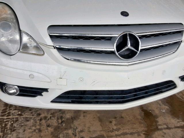 4JGCB65E38A075047 - 2008 MERCEDES-BENZ R 350 WHITE photo 9