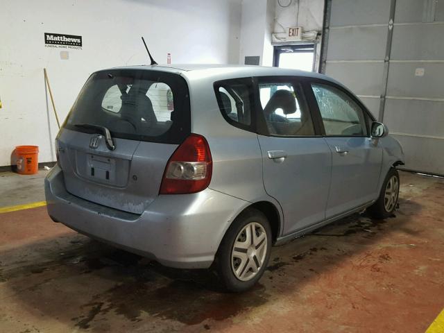 JHMGD38437S049072 - 2007 HONDA FIT BLUE photo 4