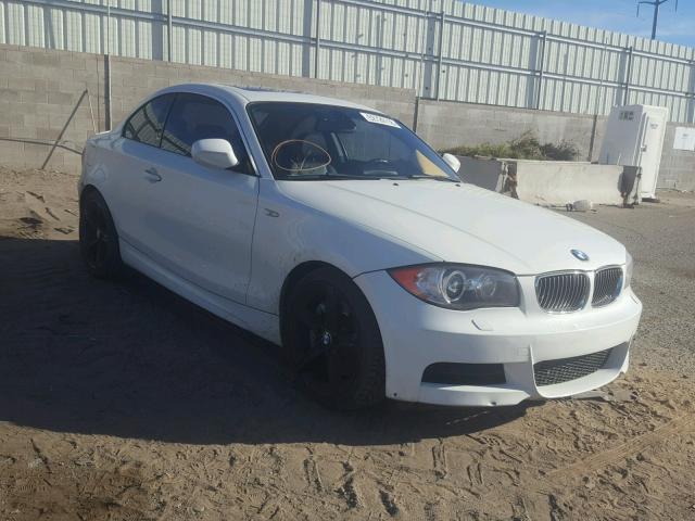 WBAUC9C58BVM09192 - 2011 BMW 135 I WHITE photo 1