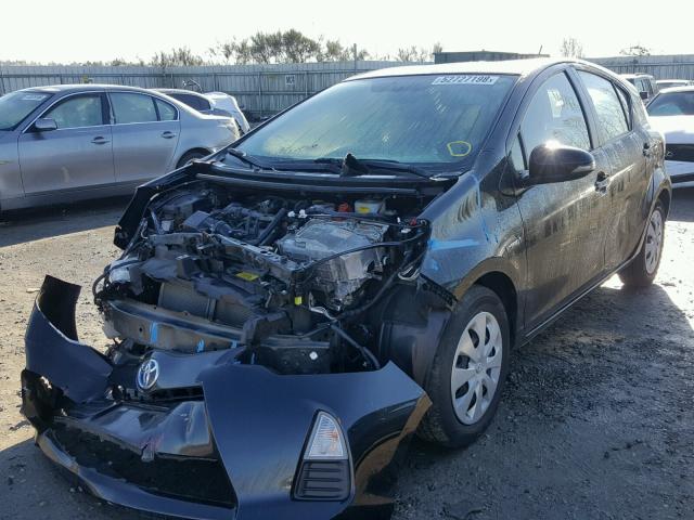 JTDKDTB35E1558384 - 2014 TOYOTA PRIUS C GRAY photo 2