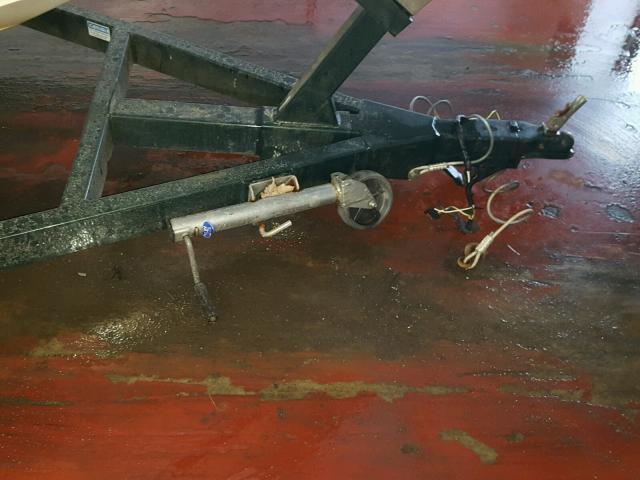 FGBT3434E898 - 1998 CHAP BOAT 白色 照片 9