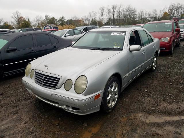 WDBJF65J72B486951 - 2002 MERCEDES-BENZ E 320 GRAY photo 2