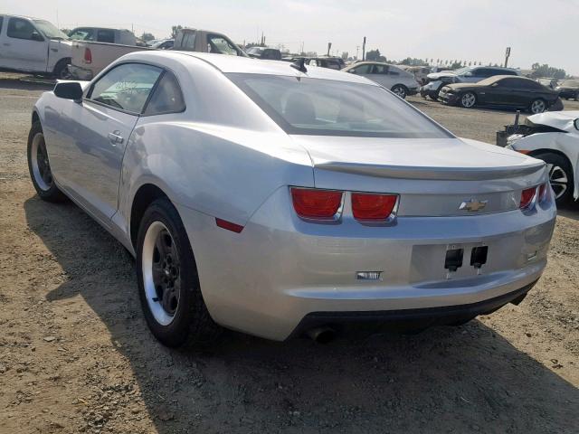 2G1FE1EV1A9203985 - 2010 CHEVROLET CAMARO LS SILVER photo 3