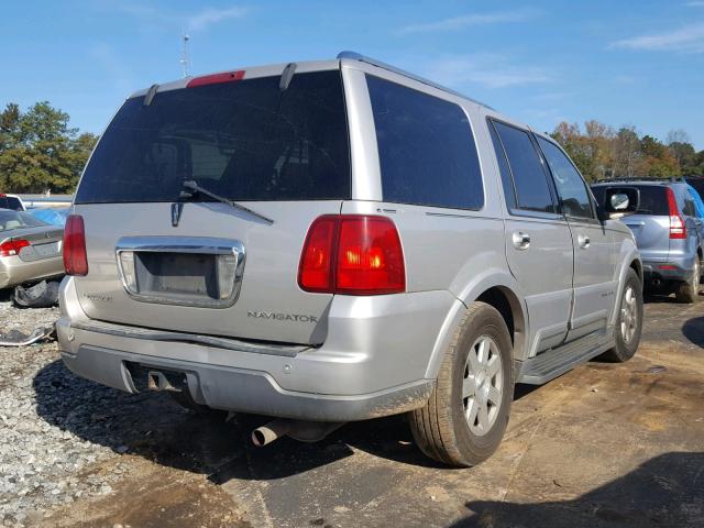 5LMFU27R03LJ05485 - 2003 LINCOLN NAVIGATOR 银色 照片 4