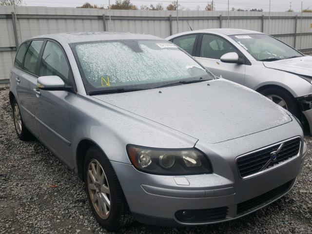 YV1MW682462192331 - 2006 VOLVO V50 T5 SILVER photo 1