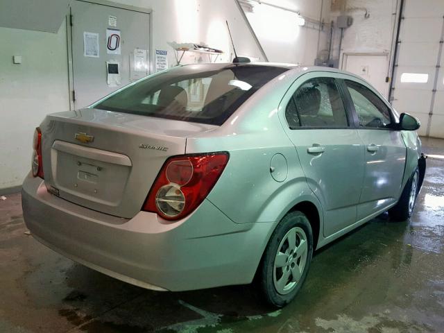 1G1JA5SH9F4166965 - 2015 CHEVROLET SONIC LS 银色 照片 4