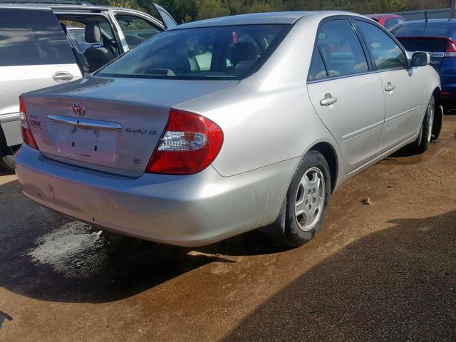 4T1BF30K23U042186 - 2003 TOYOTA CAMRY LE SILVER photo 4