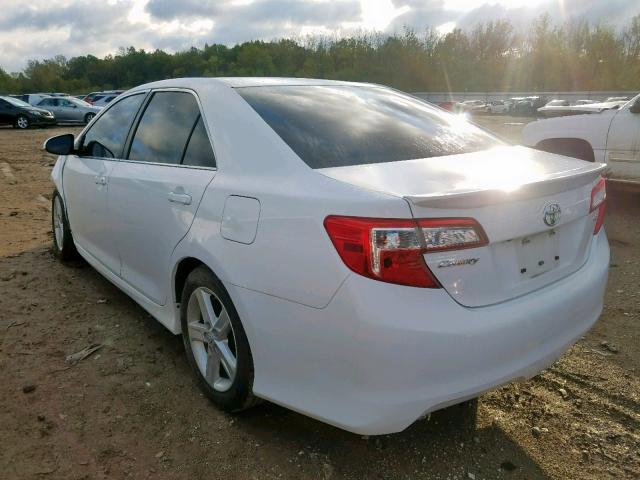 4T1BF1FK9EU359865 - 2014 TOYOTA CAMRY L WHITE photo 3