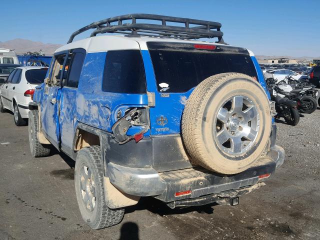 JTEBU11F570071741 - 2007 TOYOTA FJ CRUISER BLUE photo 3