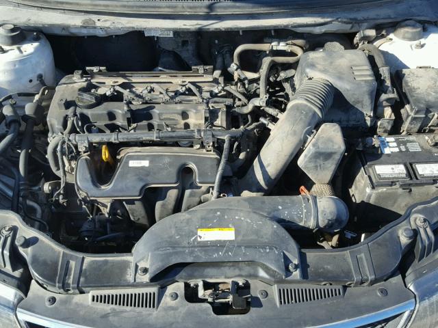 KNAFU4A28A5166662 - 2010 KIA FORTE EX WHITE photo 7