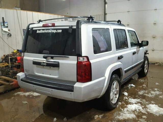 1J8HG48K86C365392 - 2006 JEEP COMMANDER SILVER photo 4