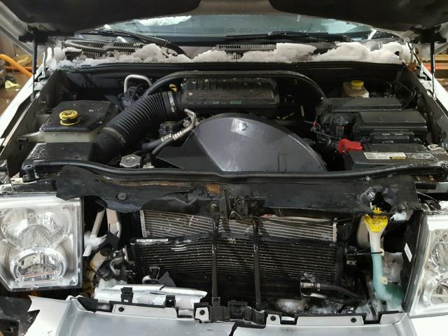 1J8HG48K86C365392 - 2006 JEEP COMMANDER SILVER photo 7