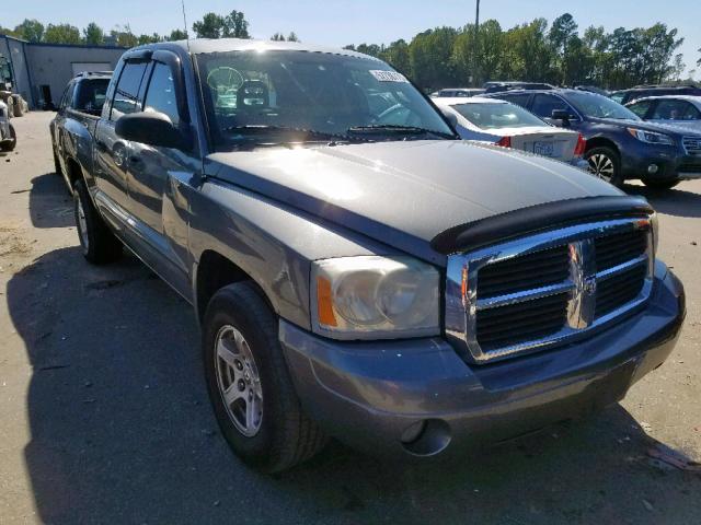 1D7HE48N85S314105 - 2005 DODGE DAKOTA QUA SILVER photo 1