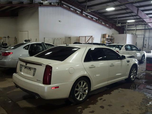 1G6DC67A160109055 - 2006 CADILLAC STS WHITE photo 4