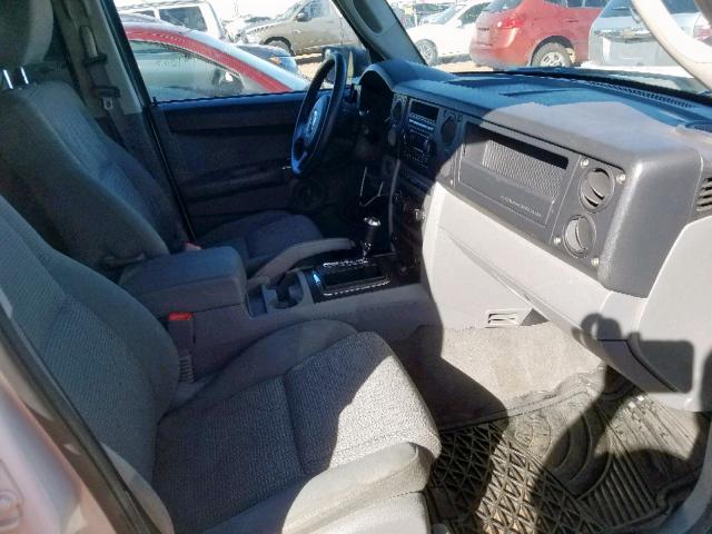 1J8HG48K67C574356 - 2007 JEEP COMMANDER თეთრი ფოტო 5