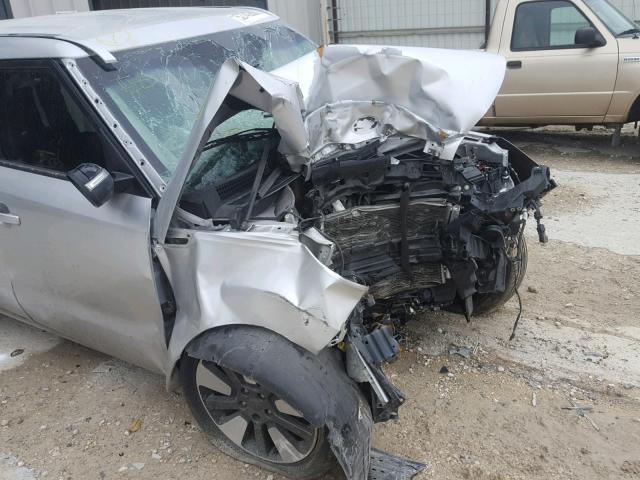 KNDJX3A53F7754926 - 2015 KIA SOUL ! Gümüş foto 9