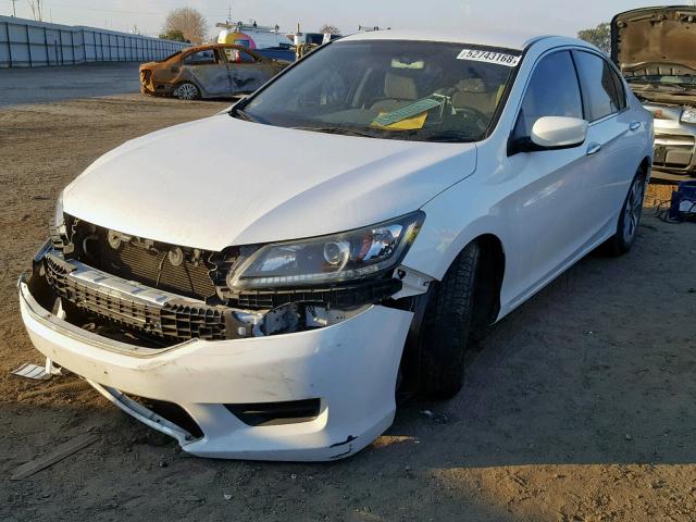 1HGCR2F33DA081321 - 2013 HONDA ACCORD LX WHITE photo 2