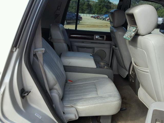 5LMFU27535LJ08672 - 2005 LINCOLN NAVIGATOR SILVER photo 6