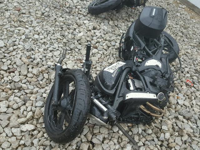 JKAENEB16FDA05728 - 2015 KAWASAKI EN650 B 黑色 照片 2