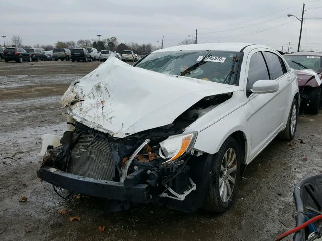 1C3CCBBB8DN558724 - 2013 CHRYSLER 200 TOURIN WHITE photo 2