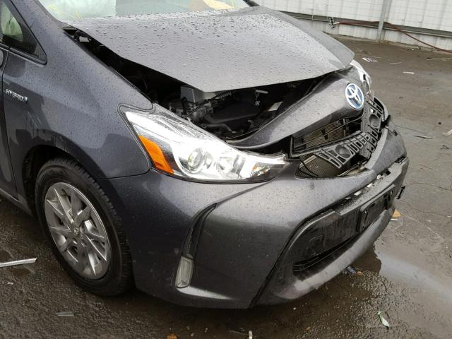 JTDZN3EU5GJ052668 - 2016 TOYOTA PRIUS V GRAY photo 9