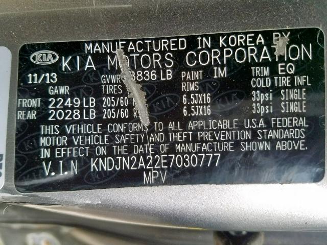 KNDJN2A22E7030777 - 2014 KIA SOUL GRAY photo 10